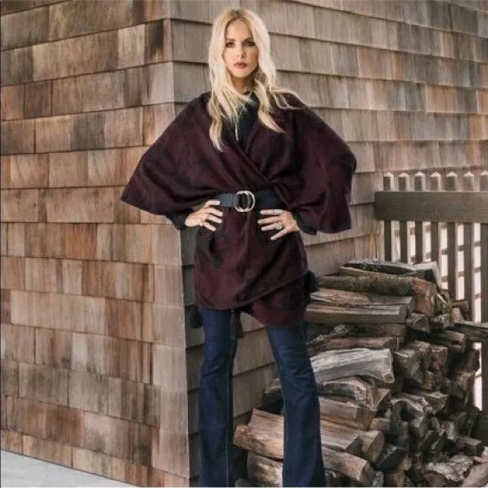 Rachel Zoe wrap with belt. Can be worn many ways